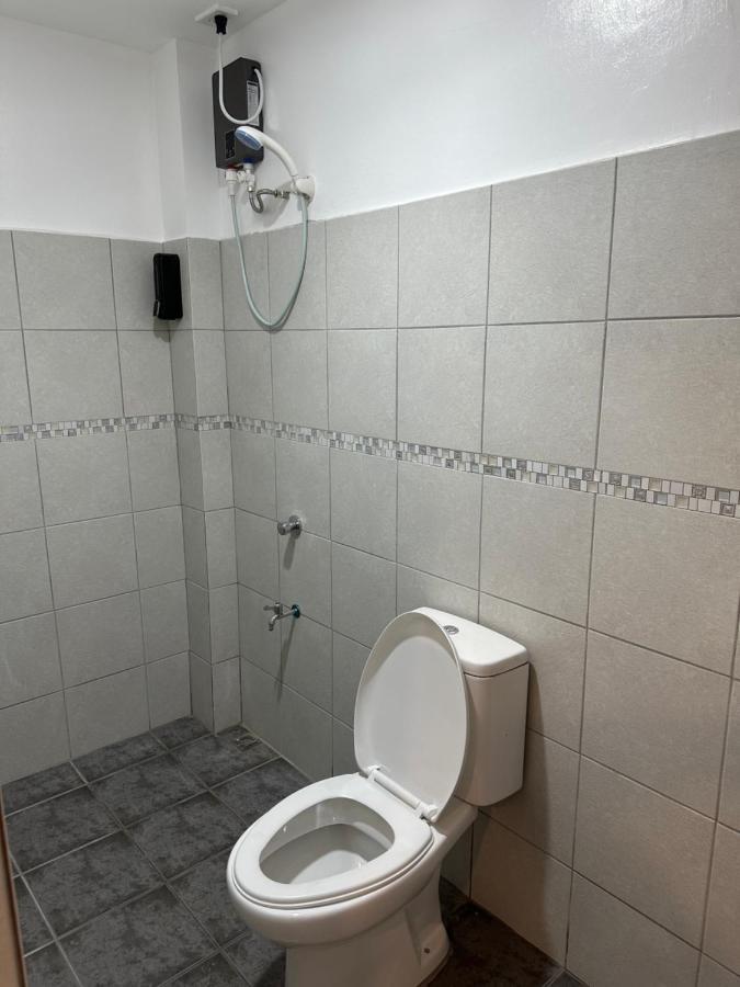 Aden Hotel 马卡蒂 外观 照片