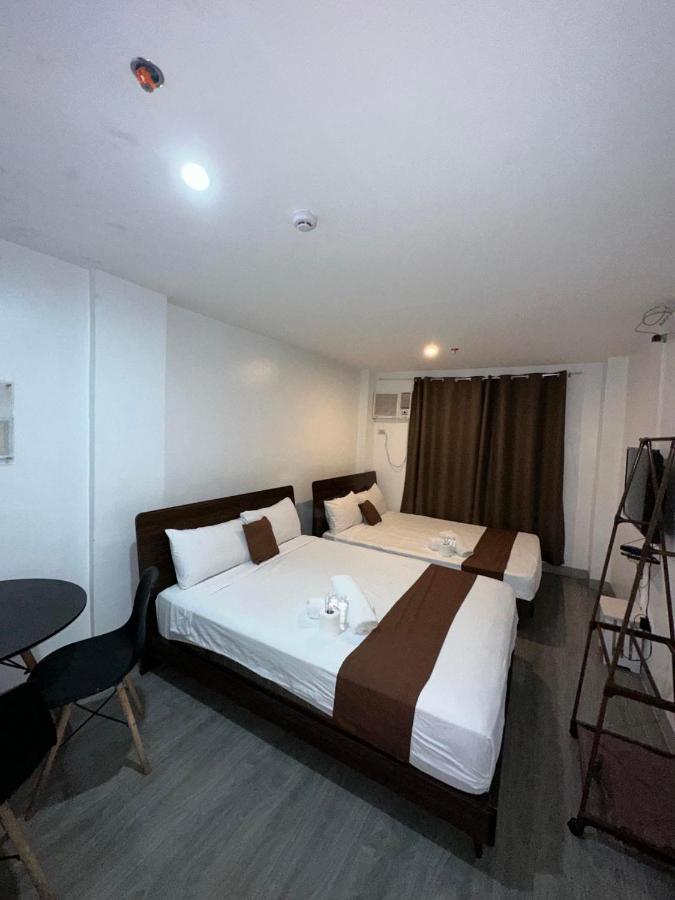 Aden Hotel 马卡蒂 外观 照片